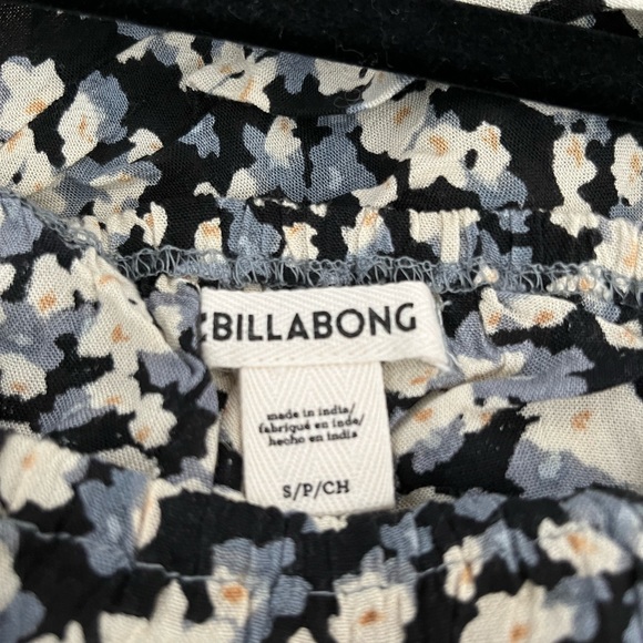 Billabong Floral Square Neck Blouse - Picture 3 of 4